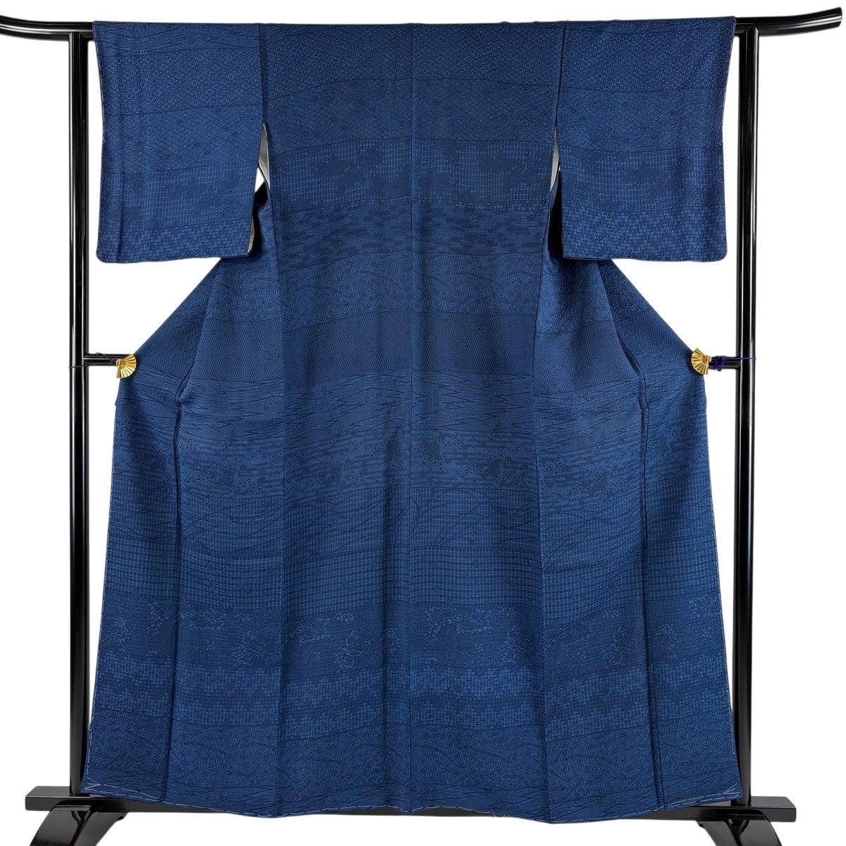 【美品】 訪問着 身丈158cm 裄丈62cm 正絹 名品 【中古】 美品】 訪問着 身丈158cm 裄丈62cm S 袷 草花 段縞 藍色 正絹 秀品