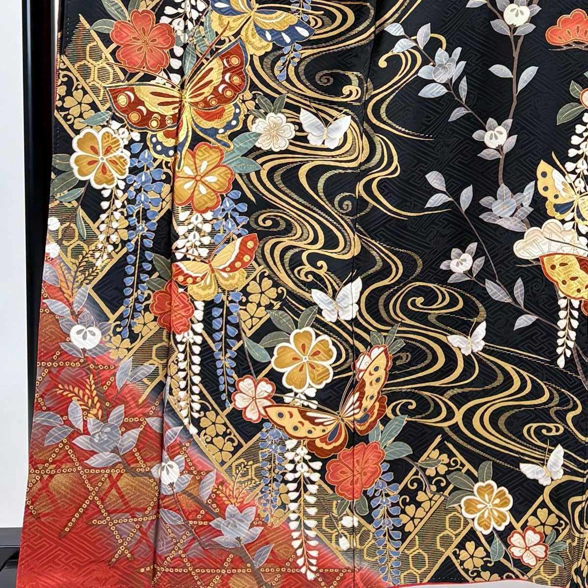 振袖 身丈163cm 裄丈66cm 正絹 秀品 【中古】 美品】 振袖 身丈163cm 裄丈69cm L 袷 桜 金糸 金彩 赤 正絹 秀品