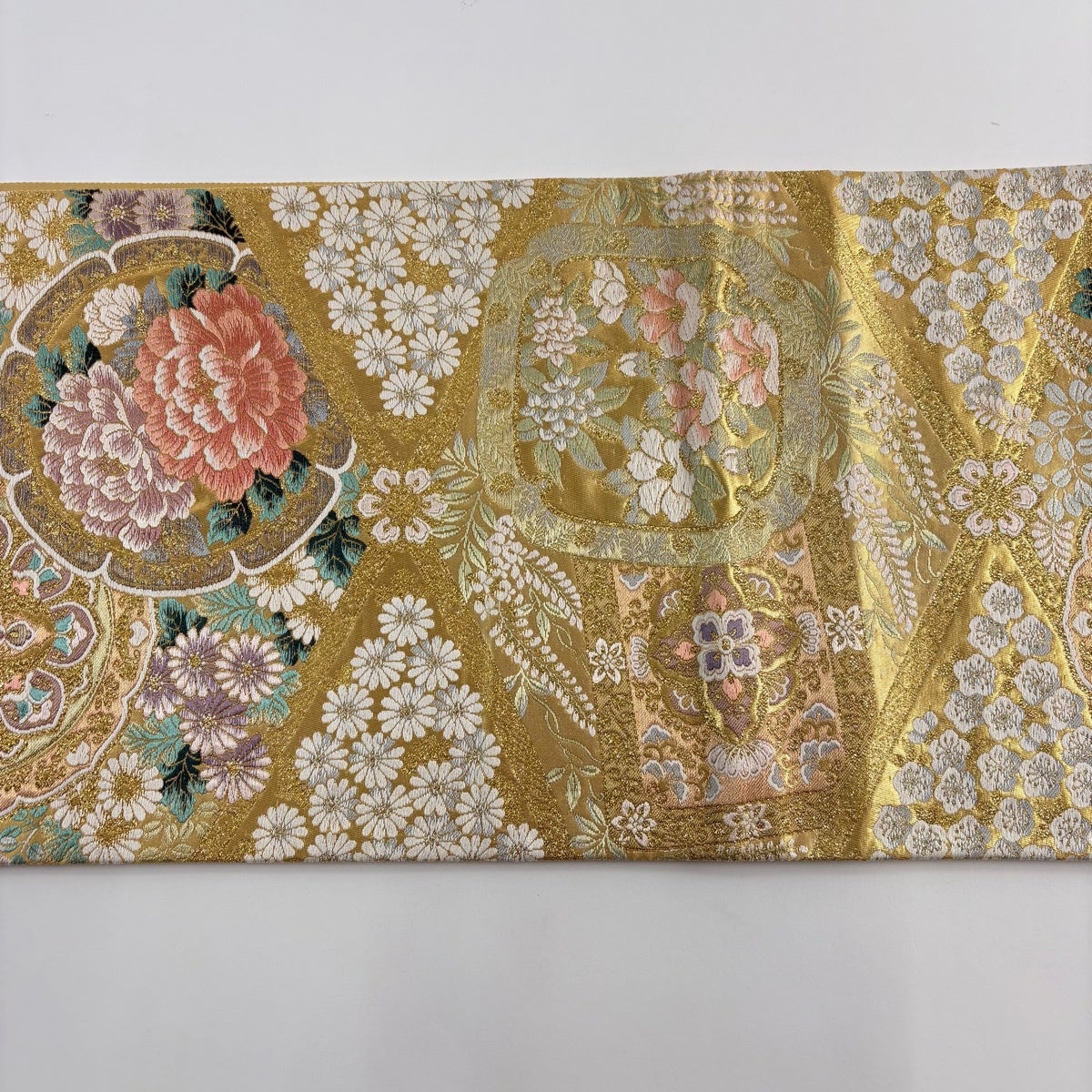 美品】 袋帯 秀品 菱天井華文草花図 金色 六通 正絹｜中古・古着