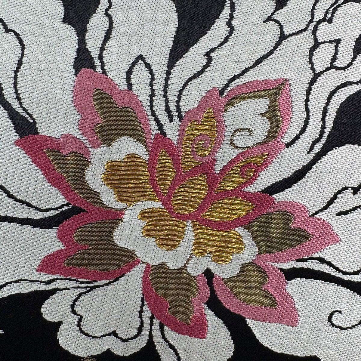 美品】 袋帯 秀品 花唐草 金糸 黒 六通 正絹｜中古・古着・リサイクル