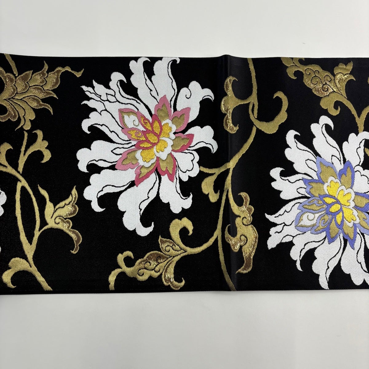 美品】 袋帯 秀品 花唐草 金糸 黒 六通 正絹｜中古・古着・リサイクル