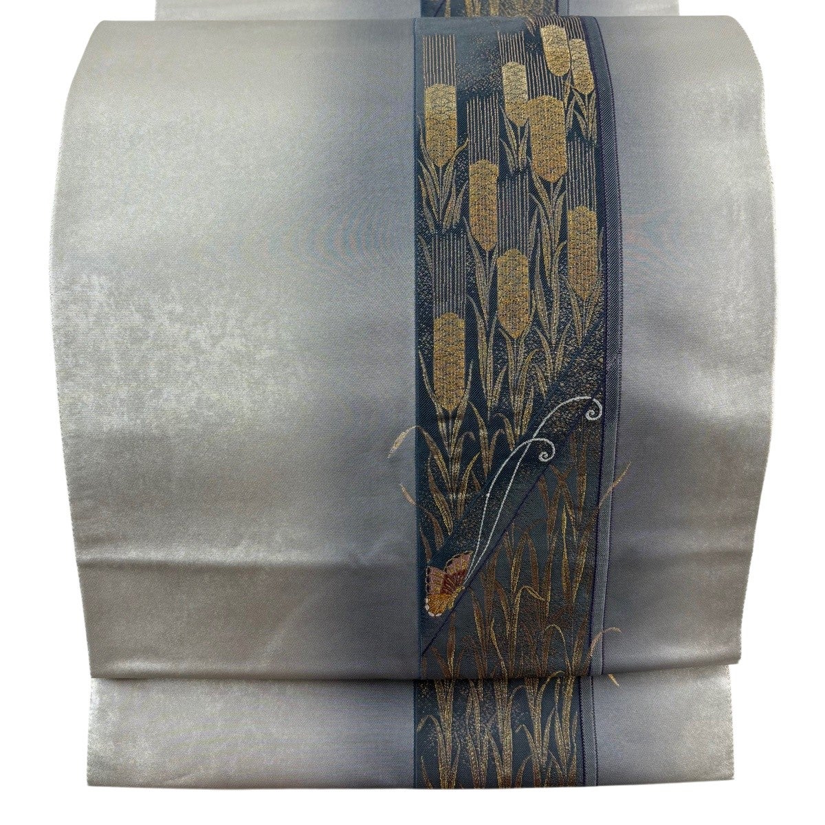 美品】 袋帯 逸品 となみ織物 落款あり 蝶 麦 金糸 箔 銀色 六通 正絹
