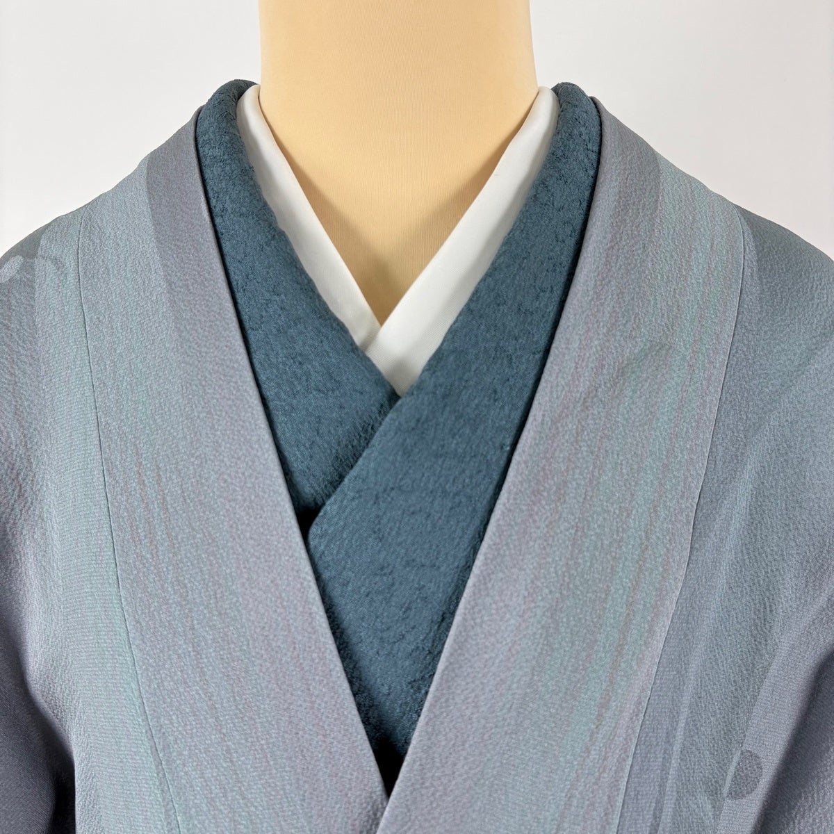 美品】 道中着 身丈109cm 裄丈70cm L 和装コート 地紋 縦縞 ぼかし 青