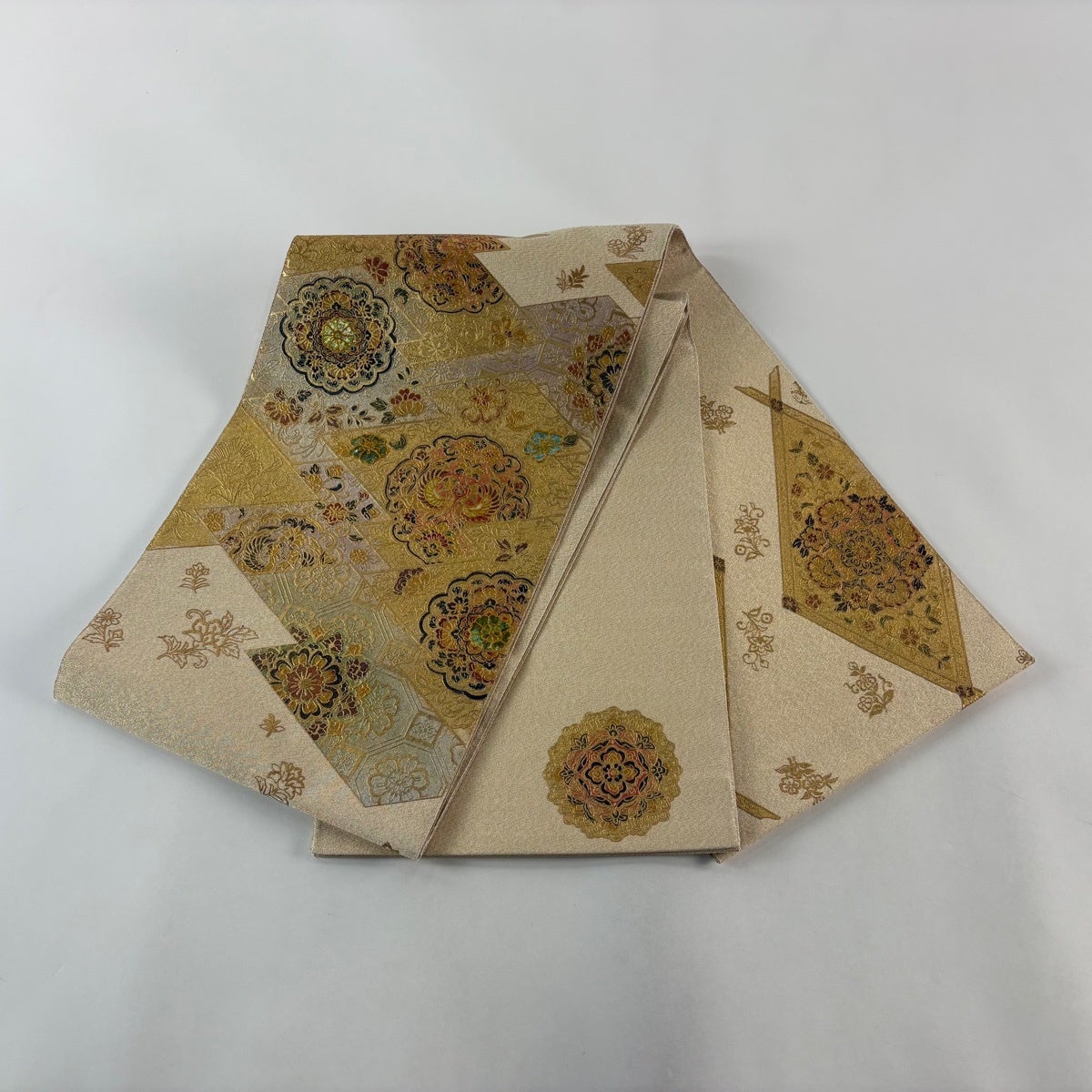 50%OFF 袋帯 名品 華文 向かい鳥 螺鈿 金彩 金色 お太鼓柄 正絹 K50