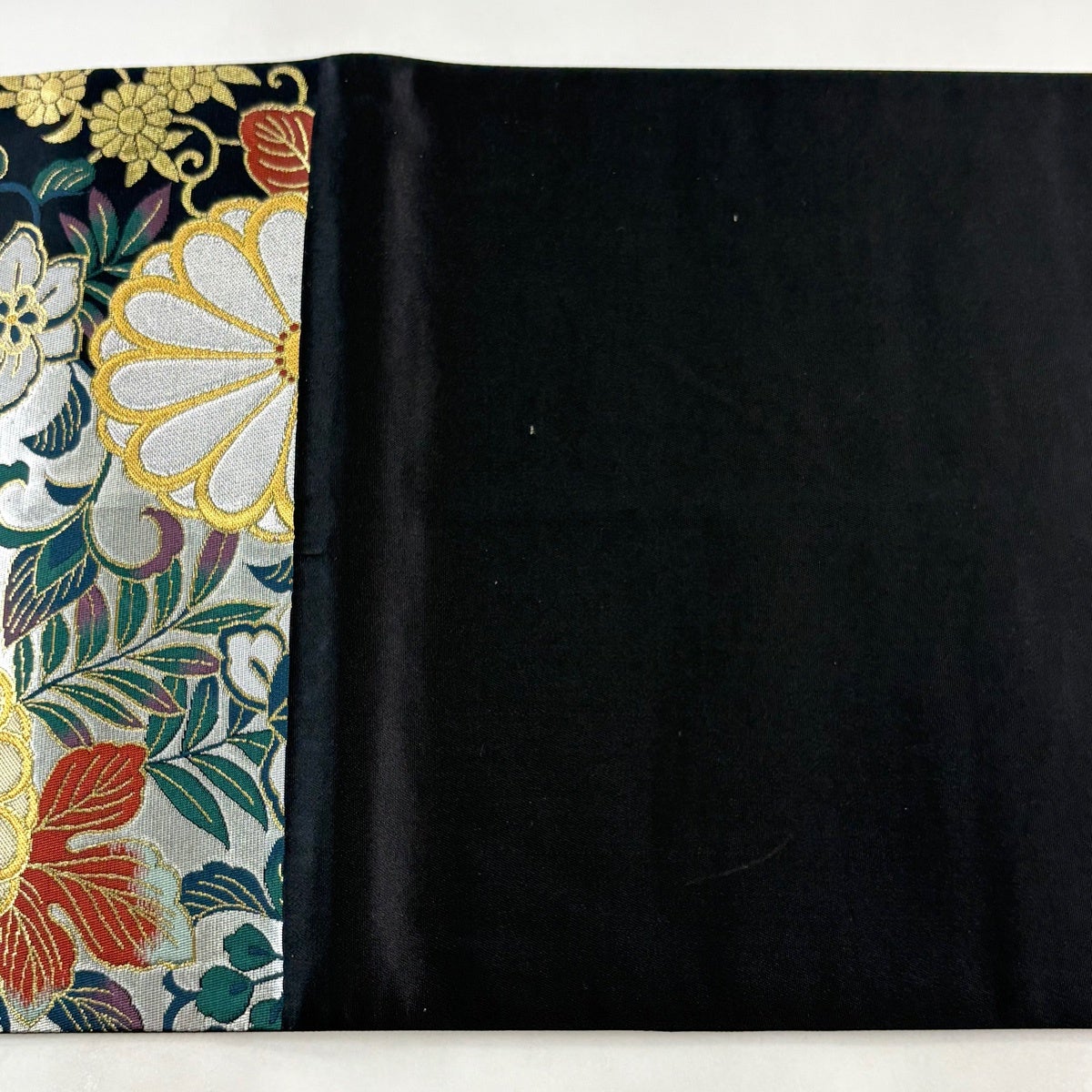 袋帯 秀品 菊 花唐草 金銀糸 箔 黒 六通 正絹｜中古・古着・リサイクル