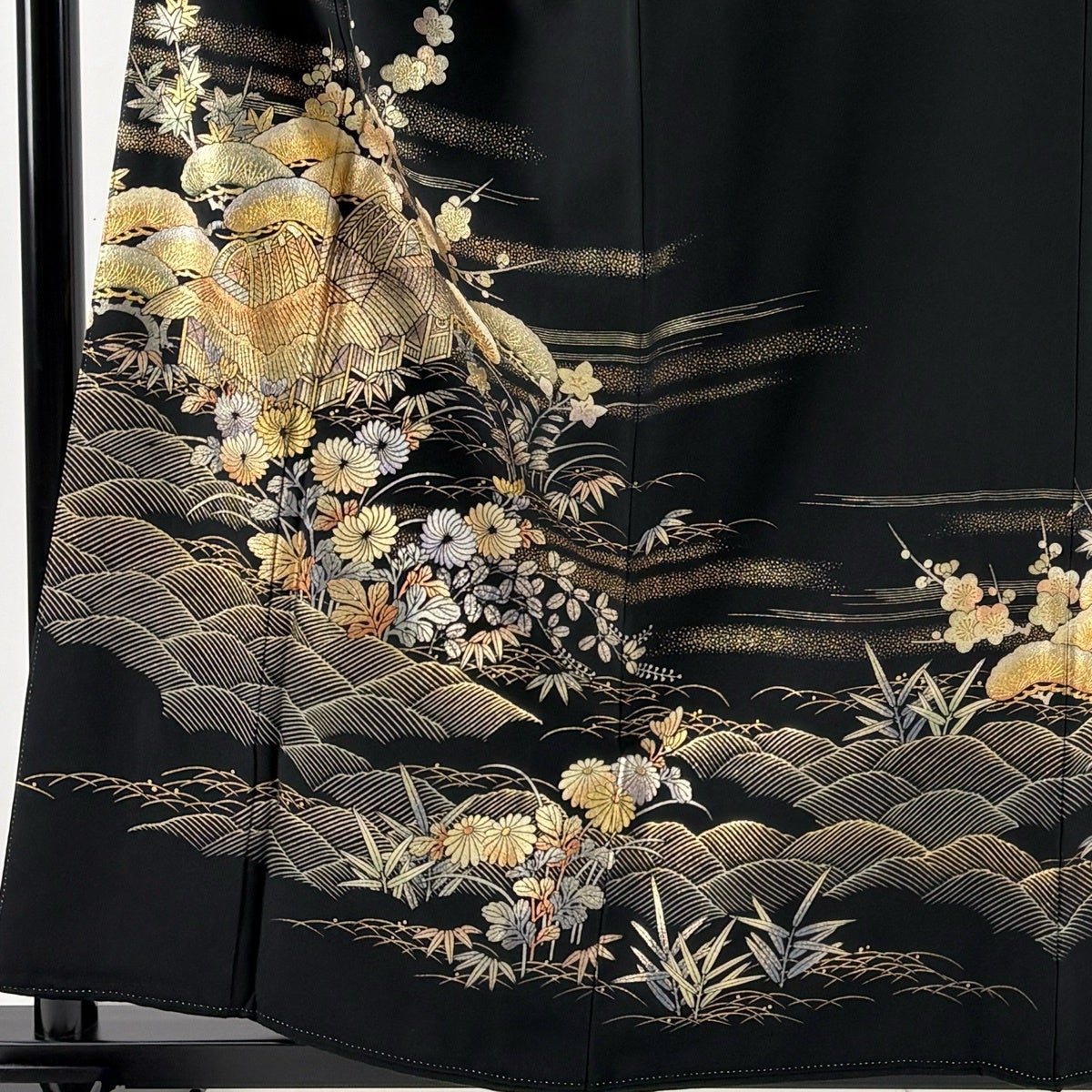 黒留袖 身丈158cm 裄丈64cm M 袷 和田光正 落款あり 家屋 松竹梅 金彩