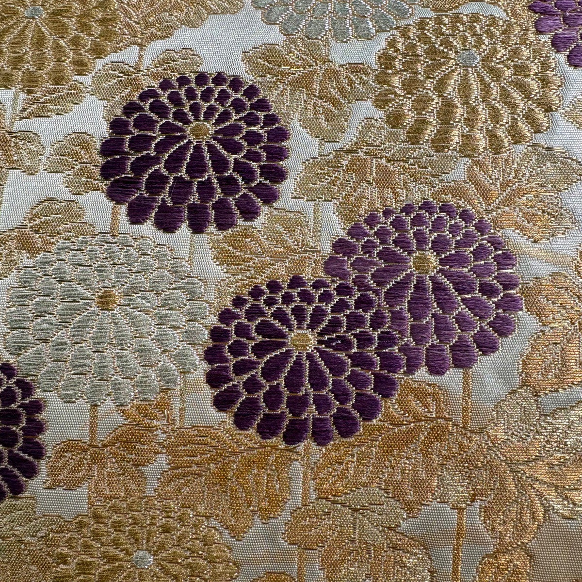 袋帯 名品 帝王紫 落款あり 菊 箔 灰色 六通 正絹｜中古・古着