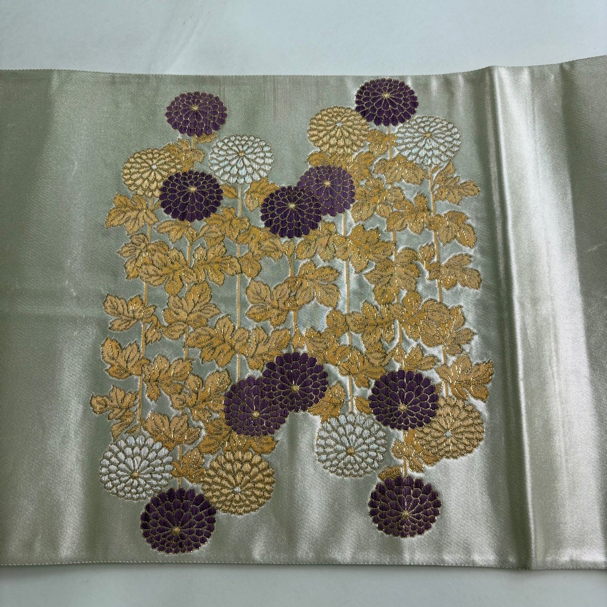 袋帯 名品 帝王紫 落款あり 菊 箔 灰色 六通 正絹｜中古・古着