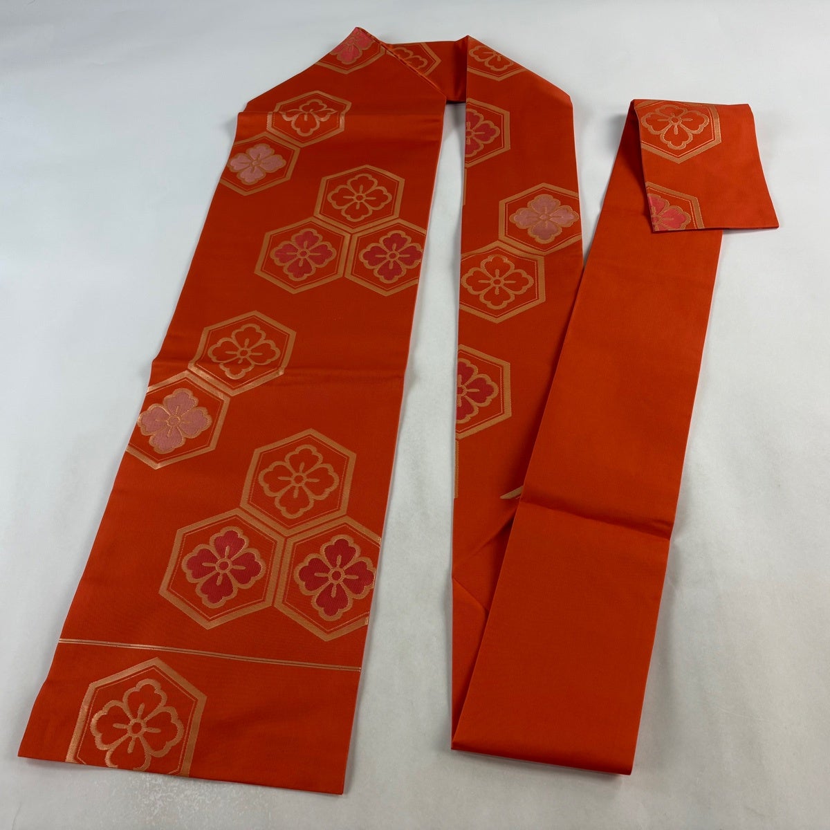 美品】 名古屋帯 優品 花菱 亀甲 箔 オレンジ 正絹｜中古・古着