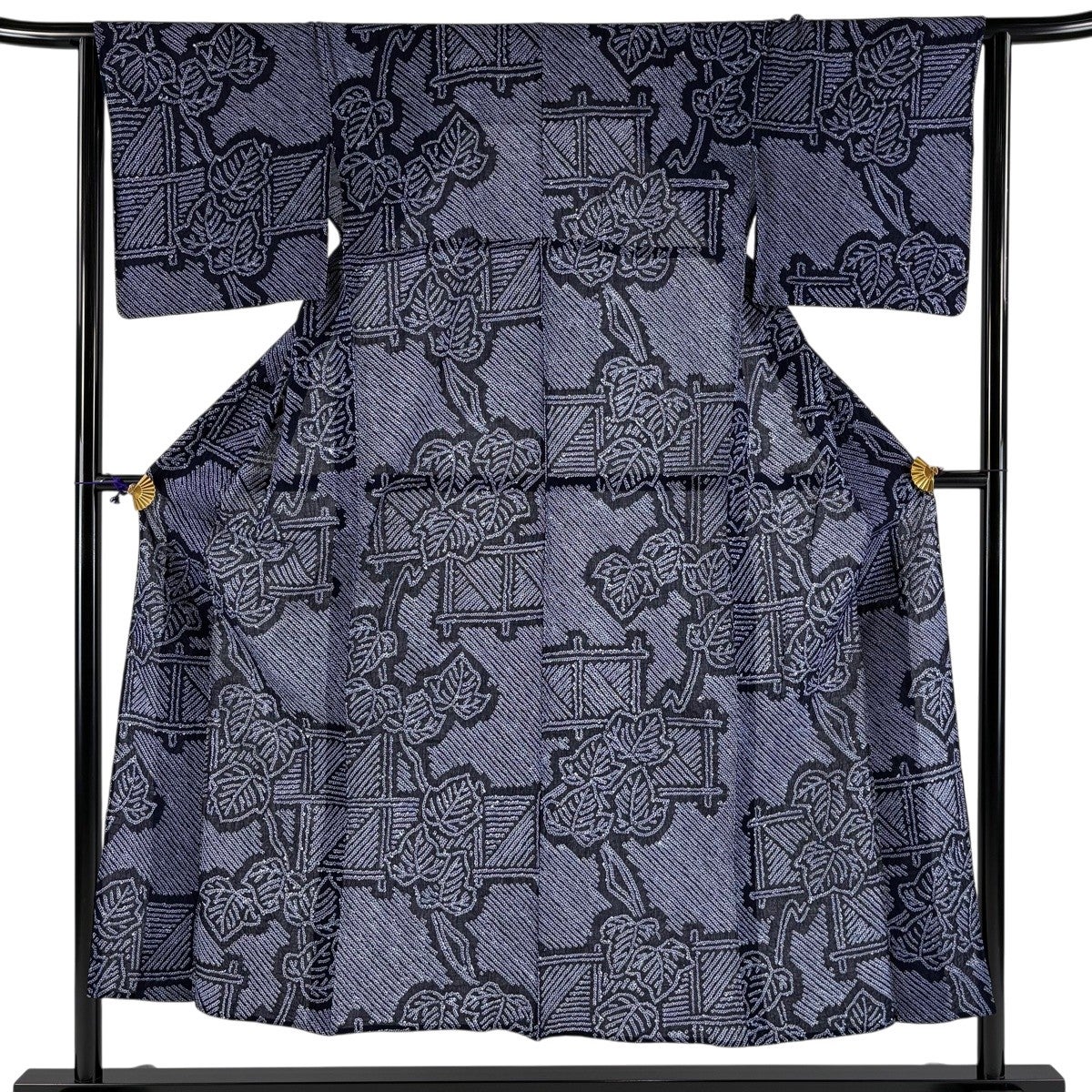 美品】浴衣 身丈158.5cm 裄丈64cm M 絞り浴衣 葉 黒 綿 名品｜中古