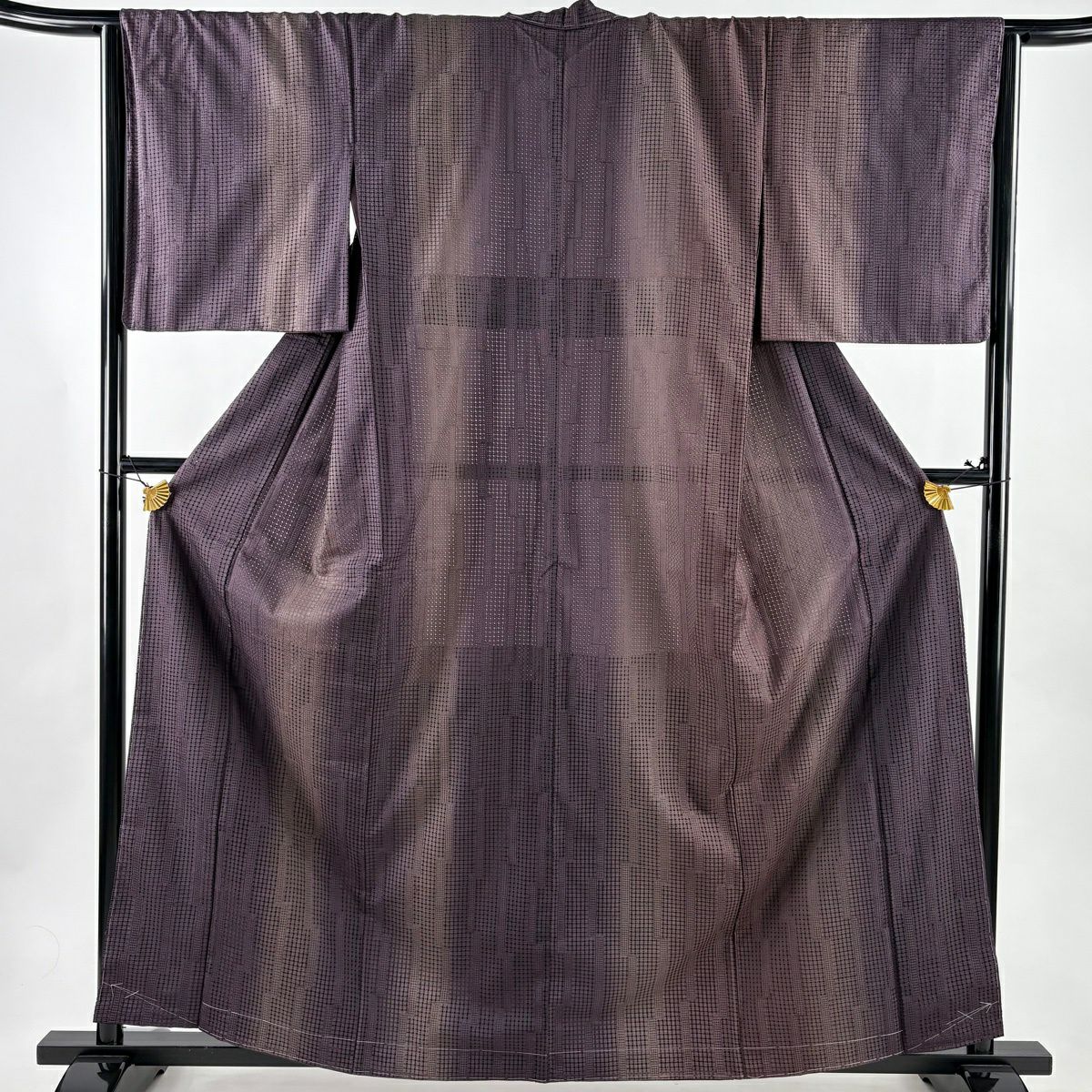 美品】 お召 身丈163cm 裄丈65.5cm M 袷 幾何学模様 黒 正絹 逸品