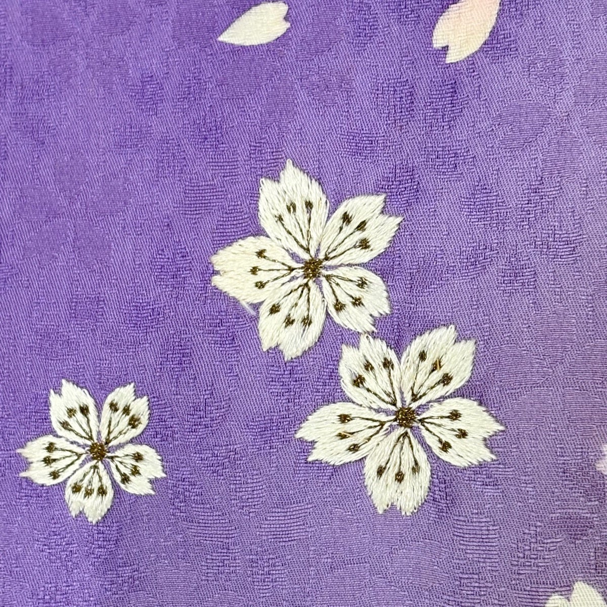 振袖 身丈165cm 裄丈68cm L 袷 桜 地紋 金彩 刺繍 薄紫 正絹 秀品