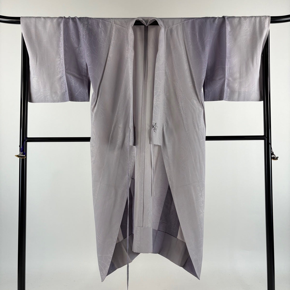 道中着 身丈130cm 裄丈69cm 正絹 逸品 【中古】 美品】 道中着 身丈109cm 裄丈70cm L 和装コート 地紋 縦縞 ぼかし 青