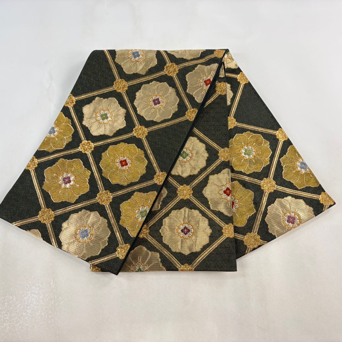 美品】 袋帯 逸品 じゅらく 落款あり じゅらく黄金繭 花 菱格子 金銀糸
