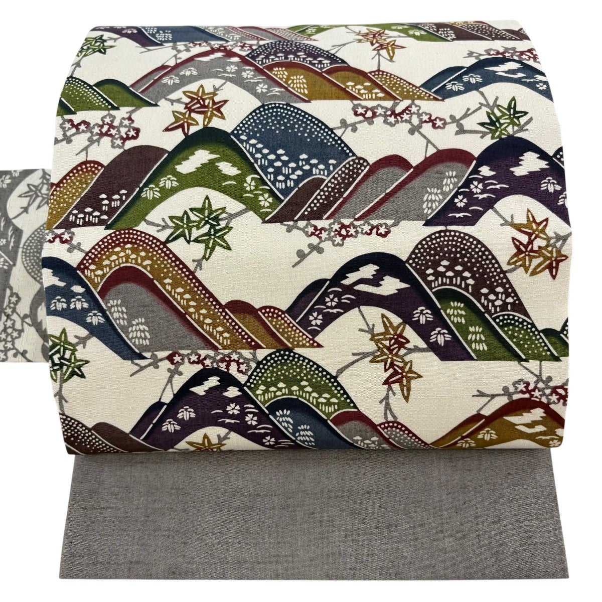 美品】 名古屋帯 逸品 栗山吉三郎 落款あり 山並み 紅葉 クリーム 正絹