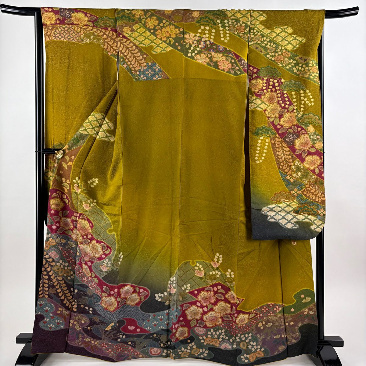 今だけの価格！ 銀通し 辻ヶ花 正絹 振袖 作家物 落款入 裄67cm 早い者勝 HANAE MORI - 今だけの価格！ 銀通し 辻ヶ花 正絹 振袖 作家物 落款入