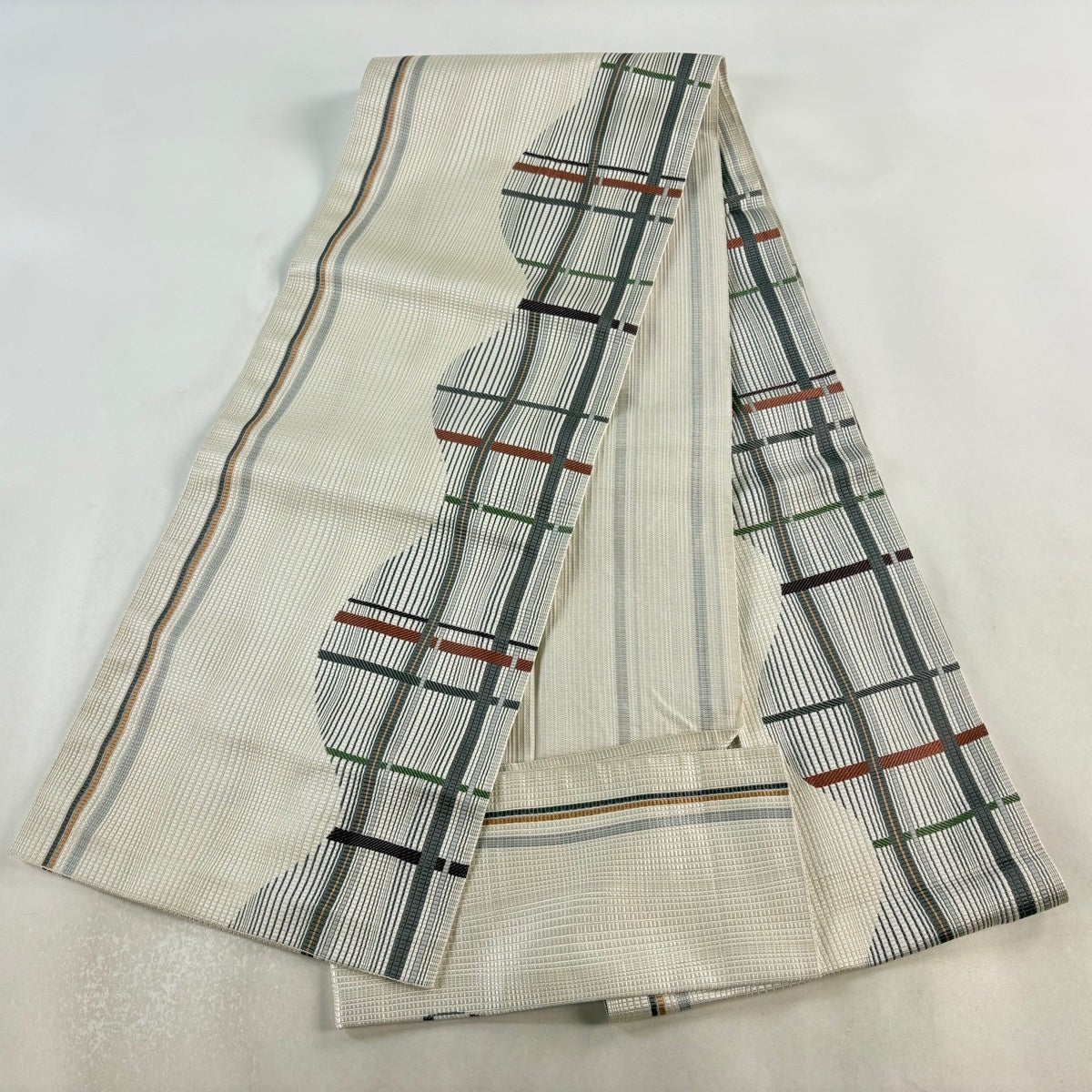 名古屋帯 優品 八寸名古屋帯 松葉仕立て 縞 幾何学模様 白 正絹｜中古