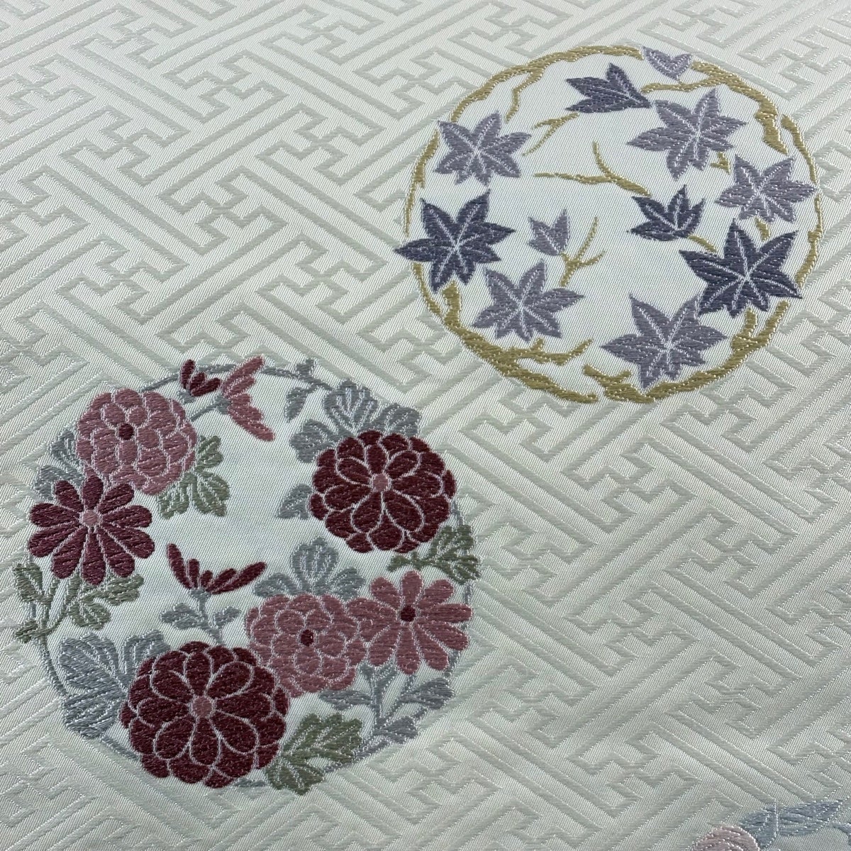 袋帯 逸品 花丸文 紗綾形 唐織 クリーム 六通 正絹｜中古・古着