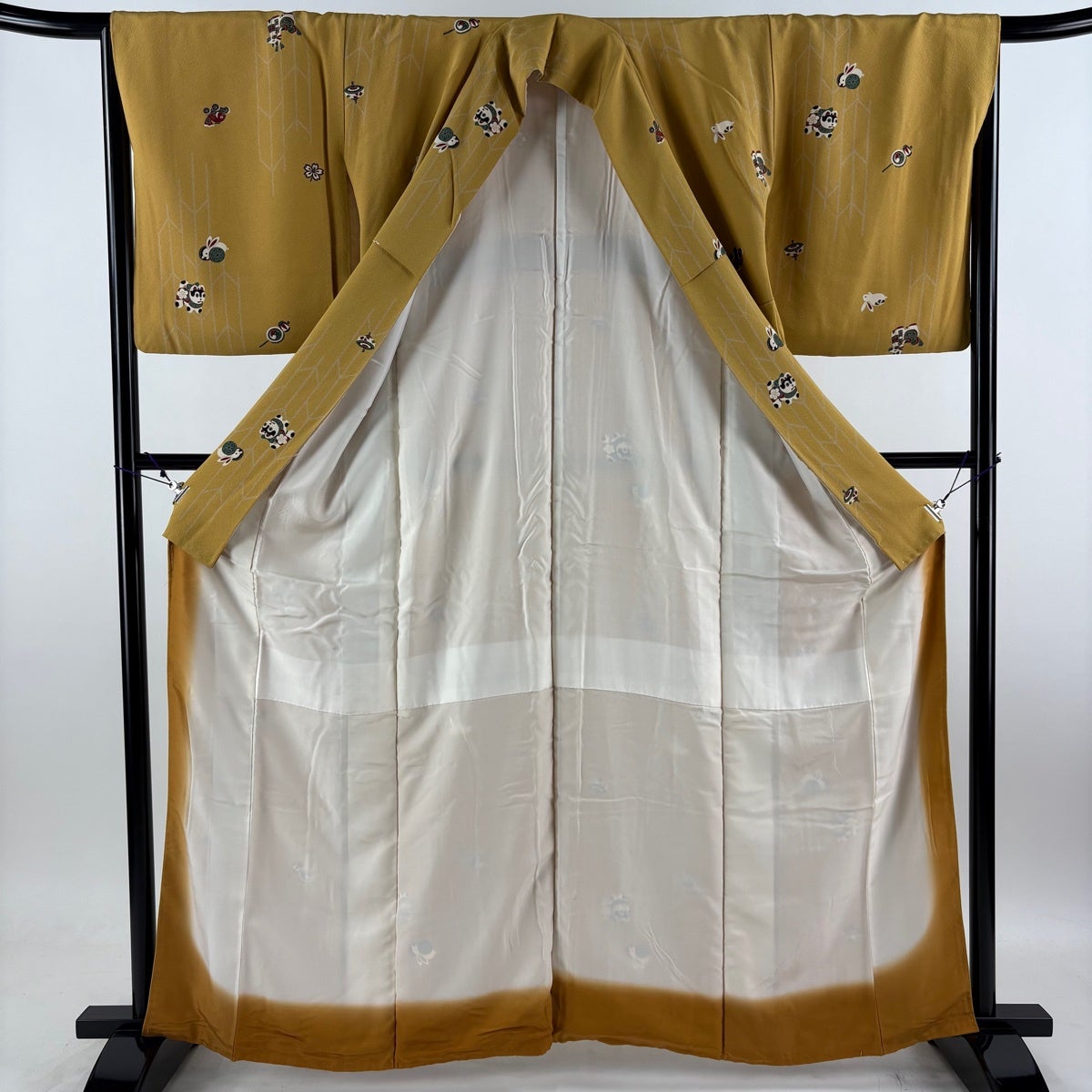小紋 身丈161cm 裄丈66cm M 袷 狛犬 玩具 金彩 山吹茶色 正絹 秀品