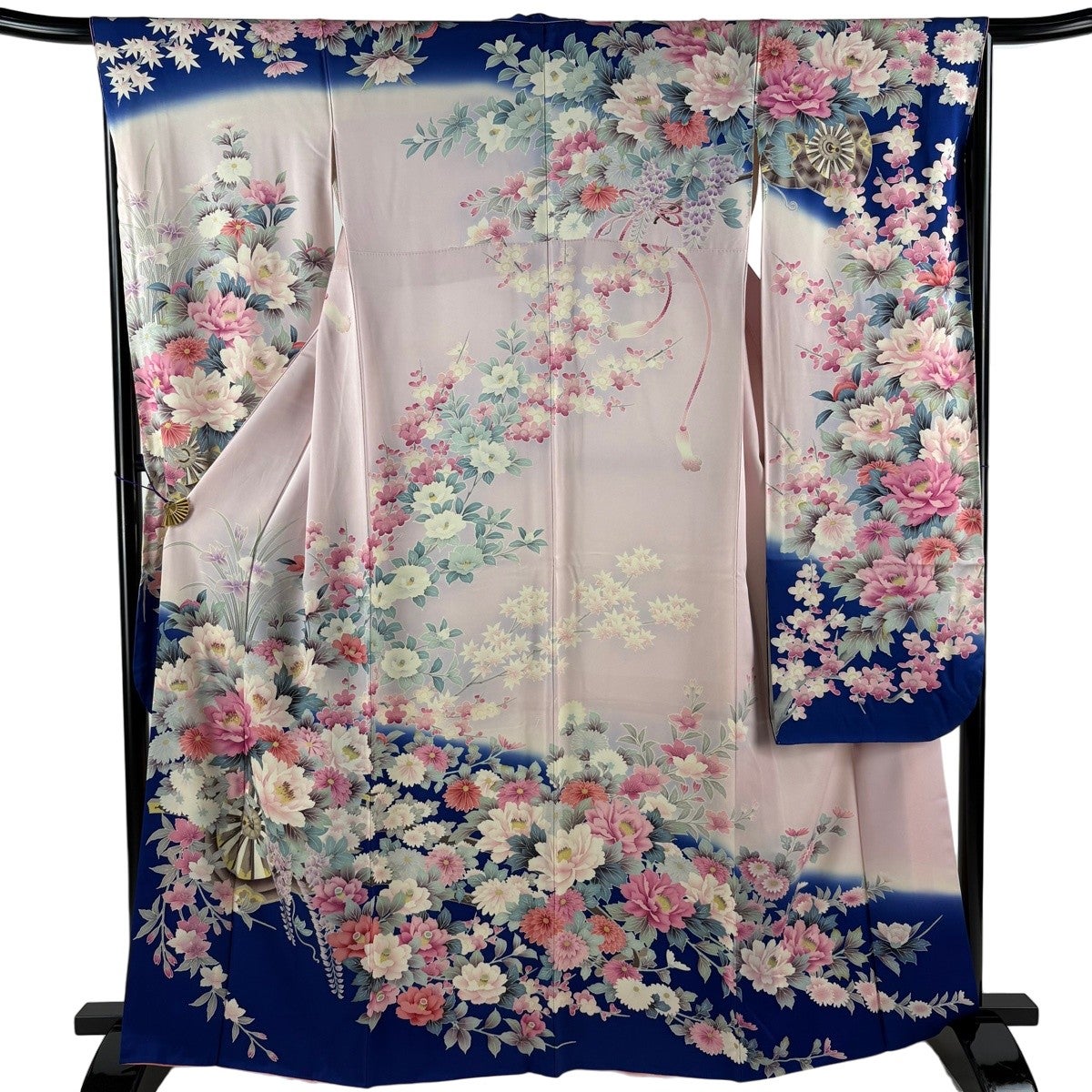振袖 身丈164cm 裄丈67cm M 袷 花車 金彩 刺繍 薄紫 正絹 秀品｜中古