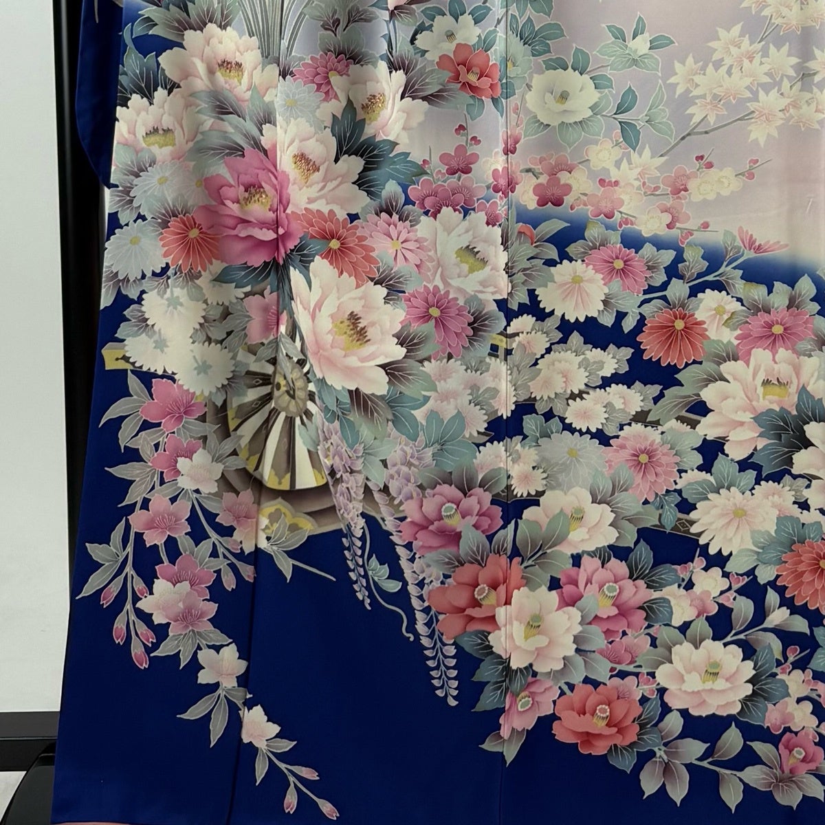 振袖 身丈164cm 裄丈67cm M 袷 花車 金彩 刺繍 薄紫 正絹 秀品｜中古