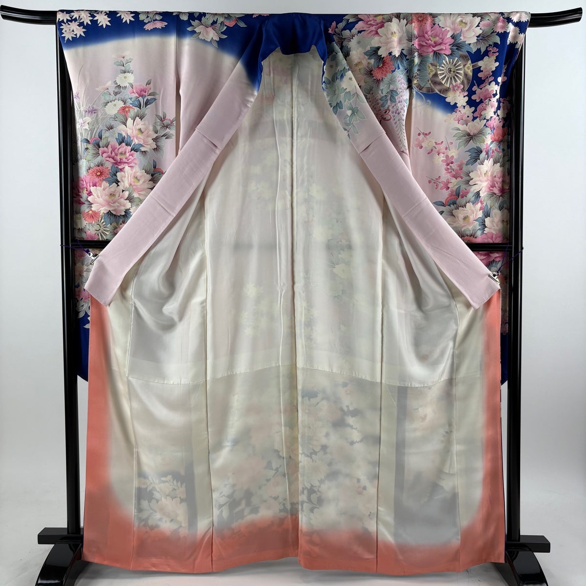 振袖 身丈164cm 裄丈67cm M 袷 花車 金彩 刺繍 薄紫 正絹 秀品｜中古