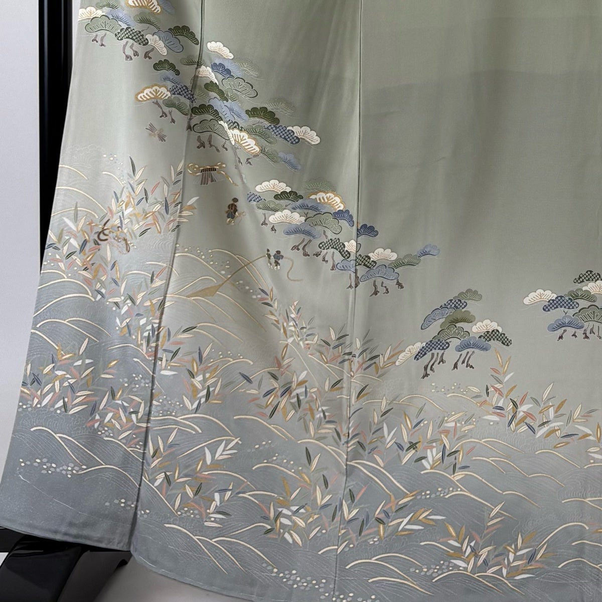 美品】 付下げ 身丈164cm 裄丈64.5cm M 袷 ますいわ屋 人物 松 金彩