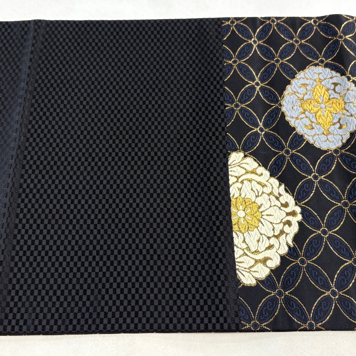 袋帯 名品 七宝 花菱 唐織 箔 黒 六通 正絹｜中古・古着・リサイクル