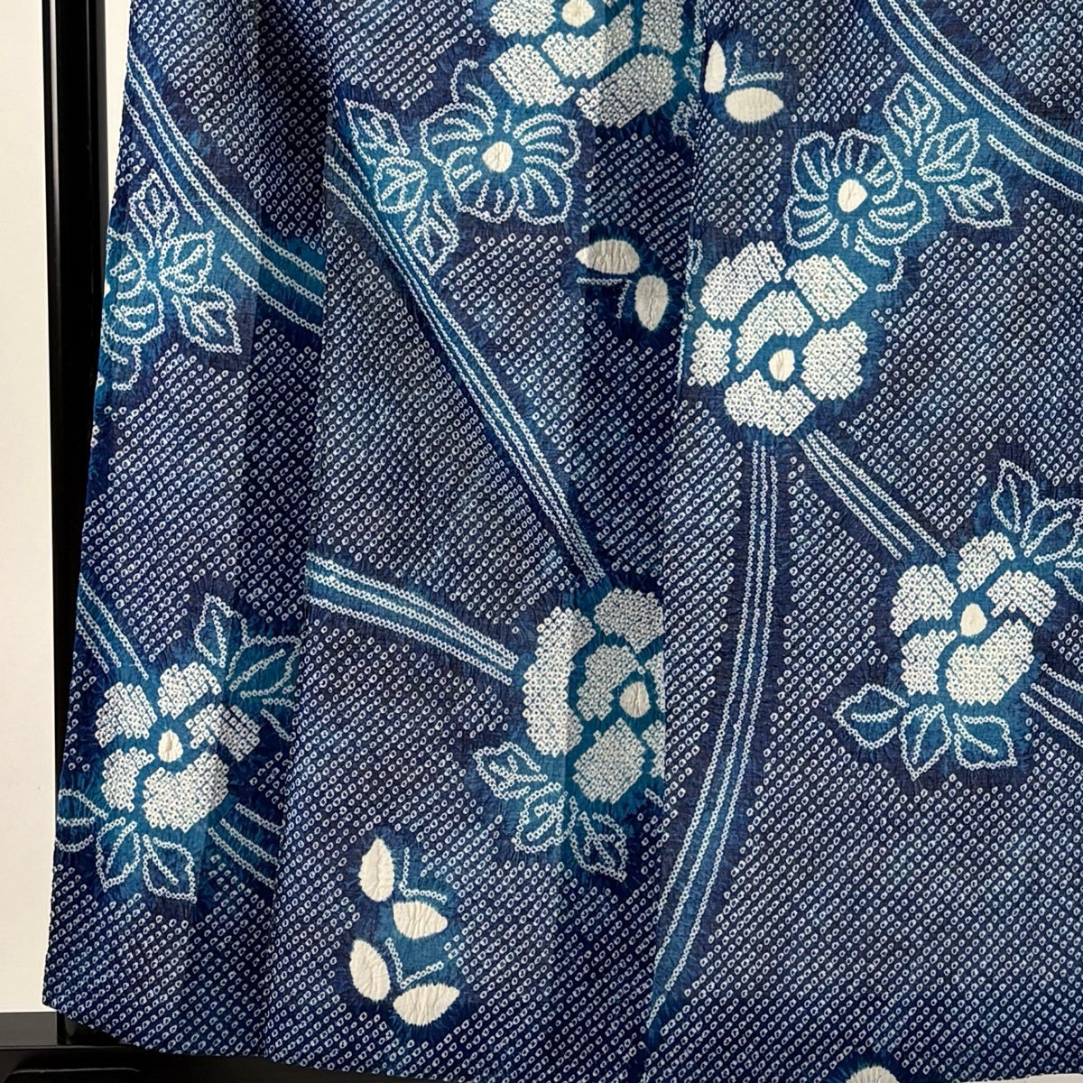浴衣 身丈160cm 裄丈62.5cm S 絞り浴衣 草花 絞り 青 綿 名品｜中古