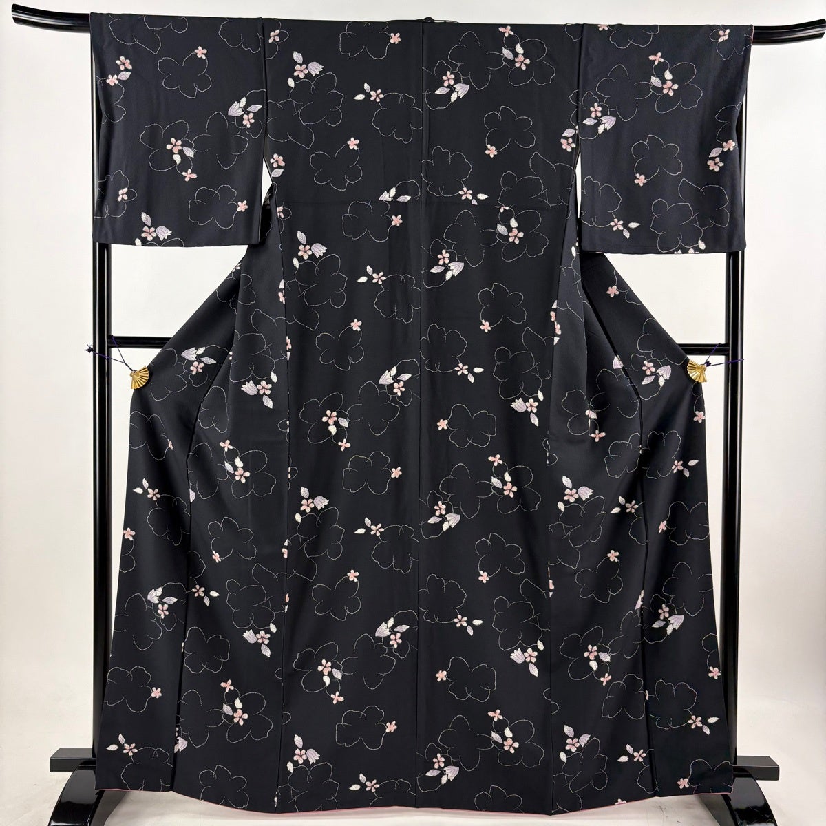 小紋 身丈165.5cm 裄丈67cm M 袷 草花 ぼかし 墨色 正絹 秀品｜中古