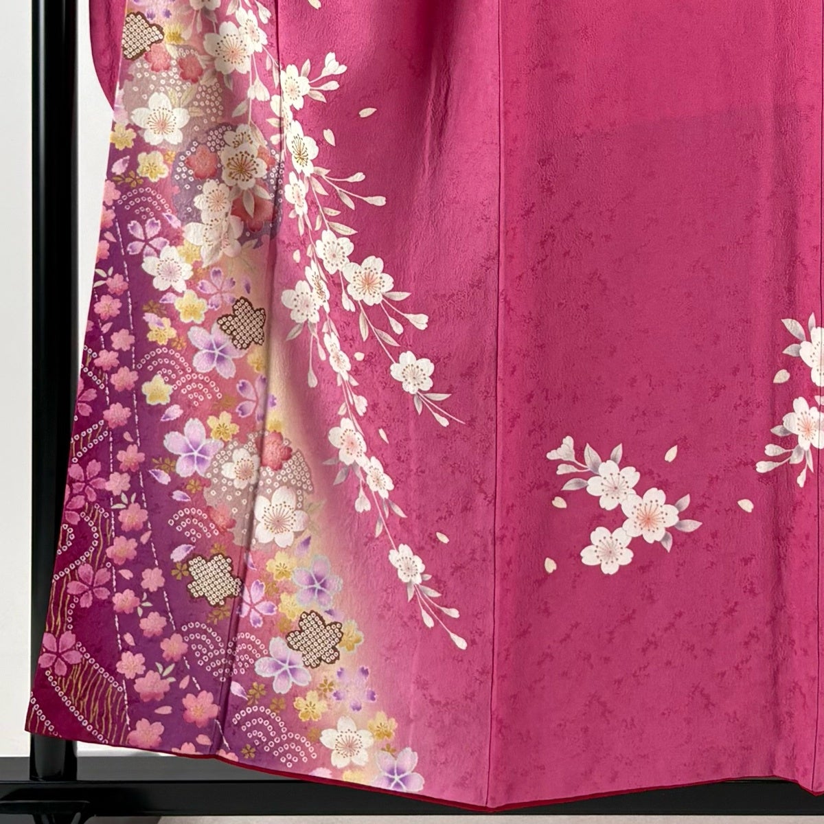 振袖 身丈156cm 裄丈63cm S 袷 雪輪 枝垂れ桜 ラメ 金彩 ピンク 正絹