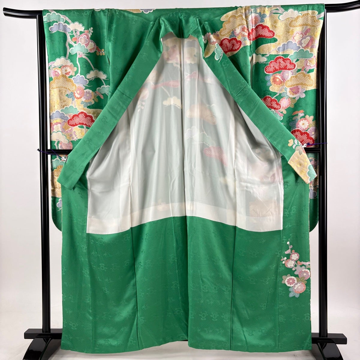 振袖 身丈163cm 裄丈65cm 正絹 名品 【中古】 振袖 身丈163cm 裄丈66.5cm M 袷 御所車 牡丹 金糸 金彩 赤 正絹 名品