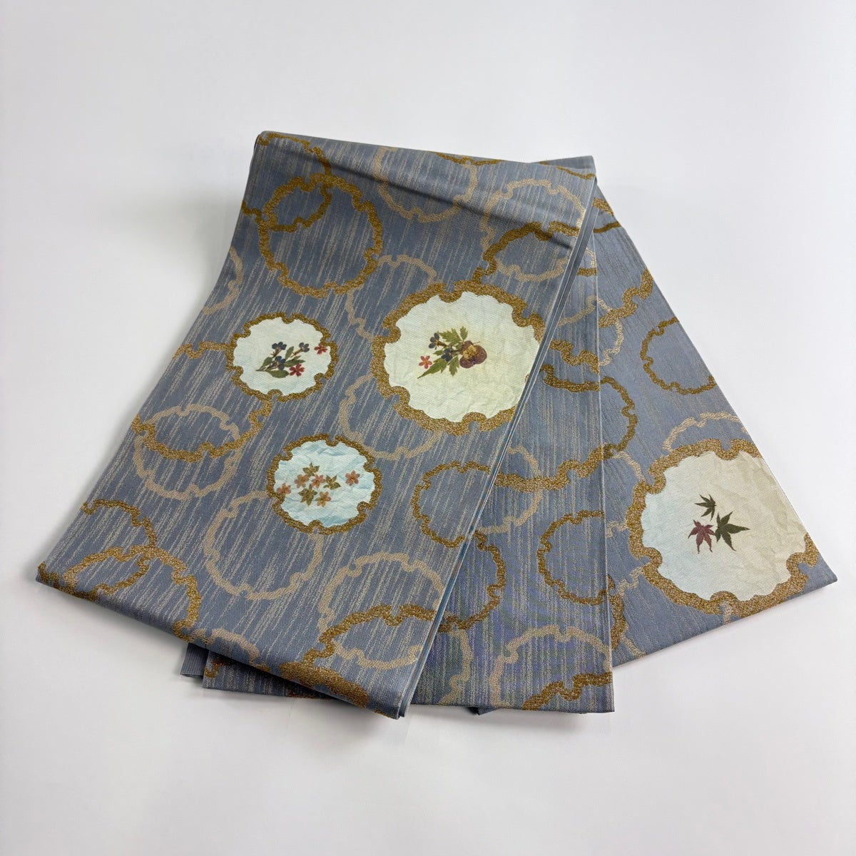 美品】 袋帯 名品 雪輪 草花 箔 灰色 お太鼓柄 正絹｜中古・古着
