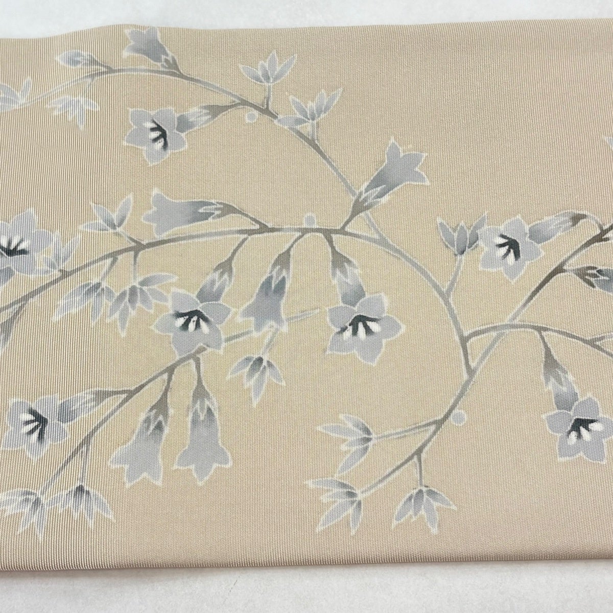 名古屋帯 花柄 ベージュ 絹製 名古屋帯 優品 枝花 ベージュ 正絹｜中古・古着・リサイクル着物通販