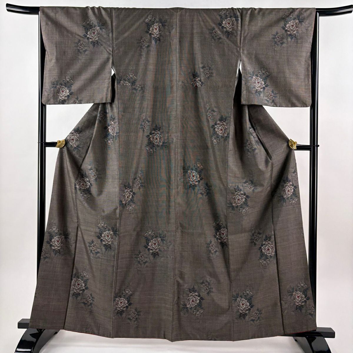 【美品】 大島紬 身丈164.5cm 裄丈64cm 正絹 秀品 【中古】 大島紬 身丈164.5cm 裄丈65.5cm M 袷 証紙あり 草花 紺色 正絹 名品