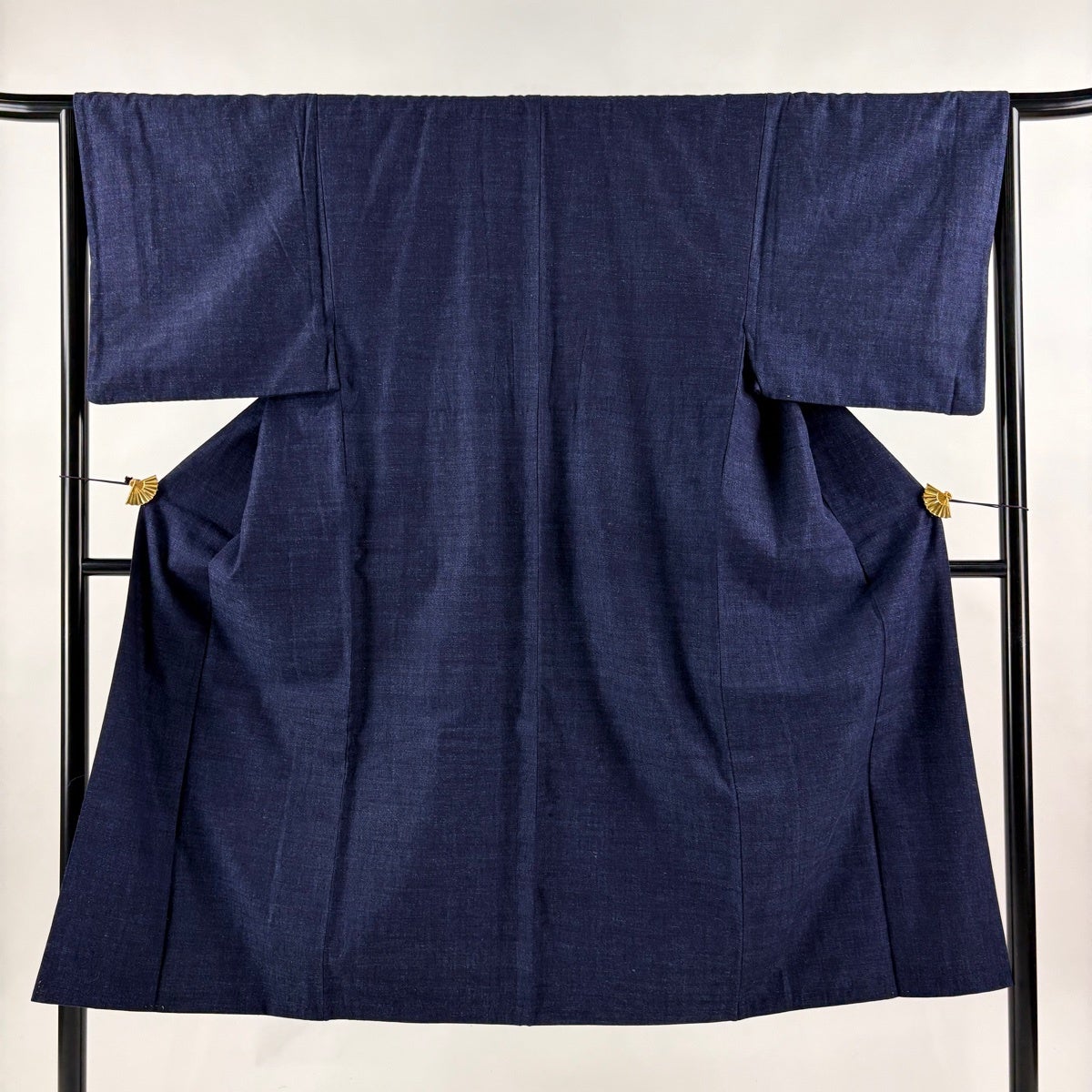 反物 逸品 本場結城紬 男着物 証紙 亀甲絣 紺色 正絹｜中古・古着