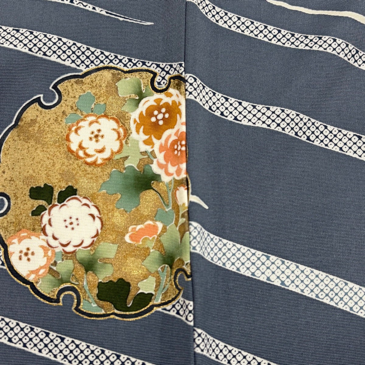 訪問着 身丈163.5cm 裄丈70cm L 袷 雪輪 草花 刺繍 金彩 青灰色 正絹