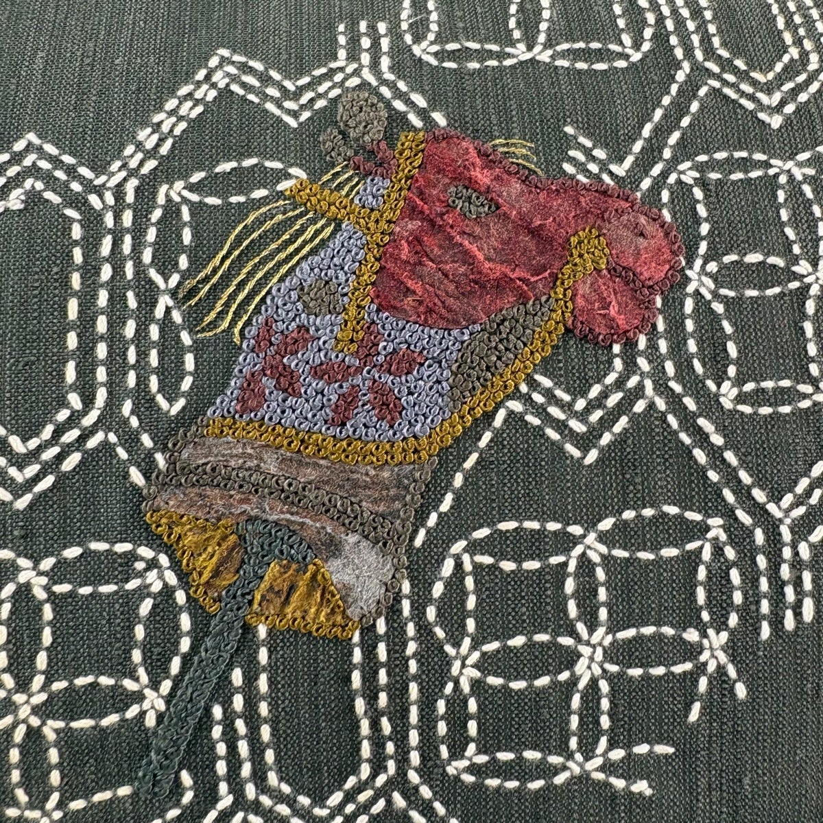 50%OFF 名古屋帯 秀品 紬地 玩具 七宝 相良刺繍 刺し子刺繍 灰緑 正絹