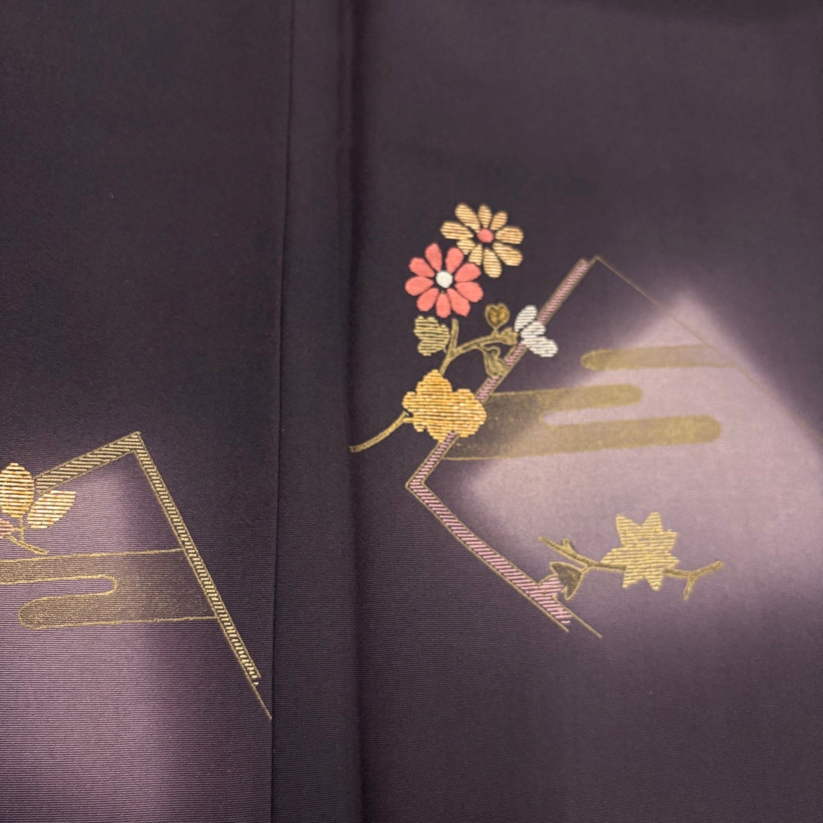 付下げ 身丈159cm 裄丈62.5cm S 袷 菊 ヱ霞 刺繍 金彩 濃紫 正絹 秀品