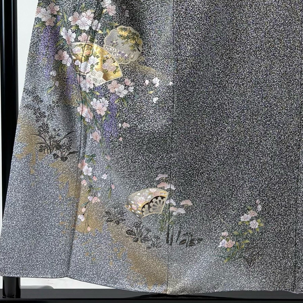美品】 付下げ 身丈155cm 裄丈63.5cm S 袷 扇面 桜 金銀彩 ぼかし 黒