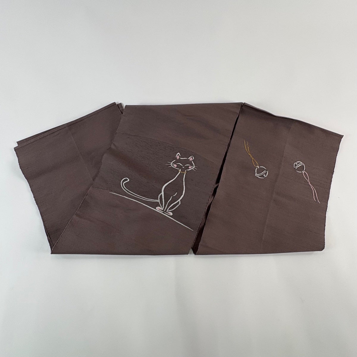 専用帯6898 ●高級 正絹 名古屋仕立て 名古屋帯 猫 美品】 名古屋帯 名品 八寸名古屋帯 猫 金糸 紫 正絹｜中古・古着