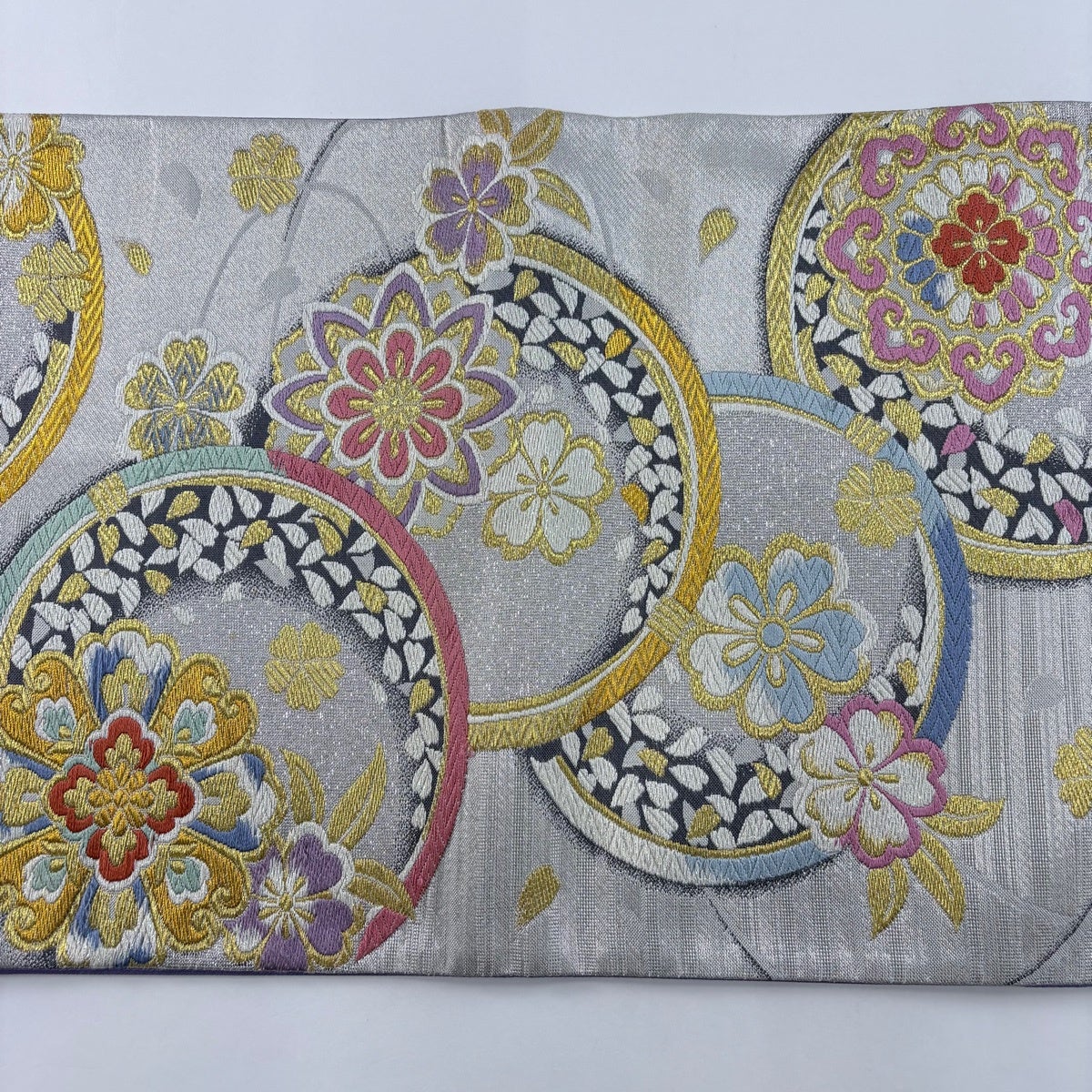 袋帯 秀品 振袖向き 華文 桜 金銀糸 唐織 銀色 六通 正絹｜中古・古着