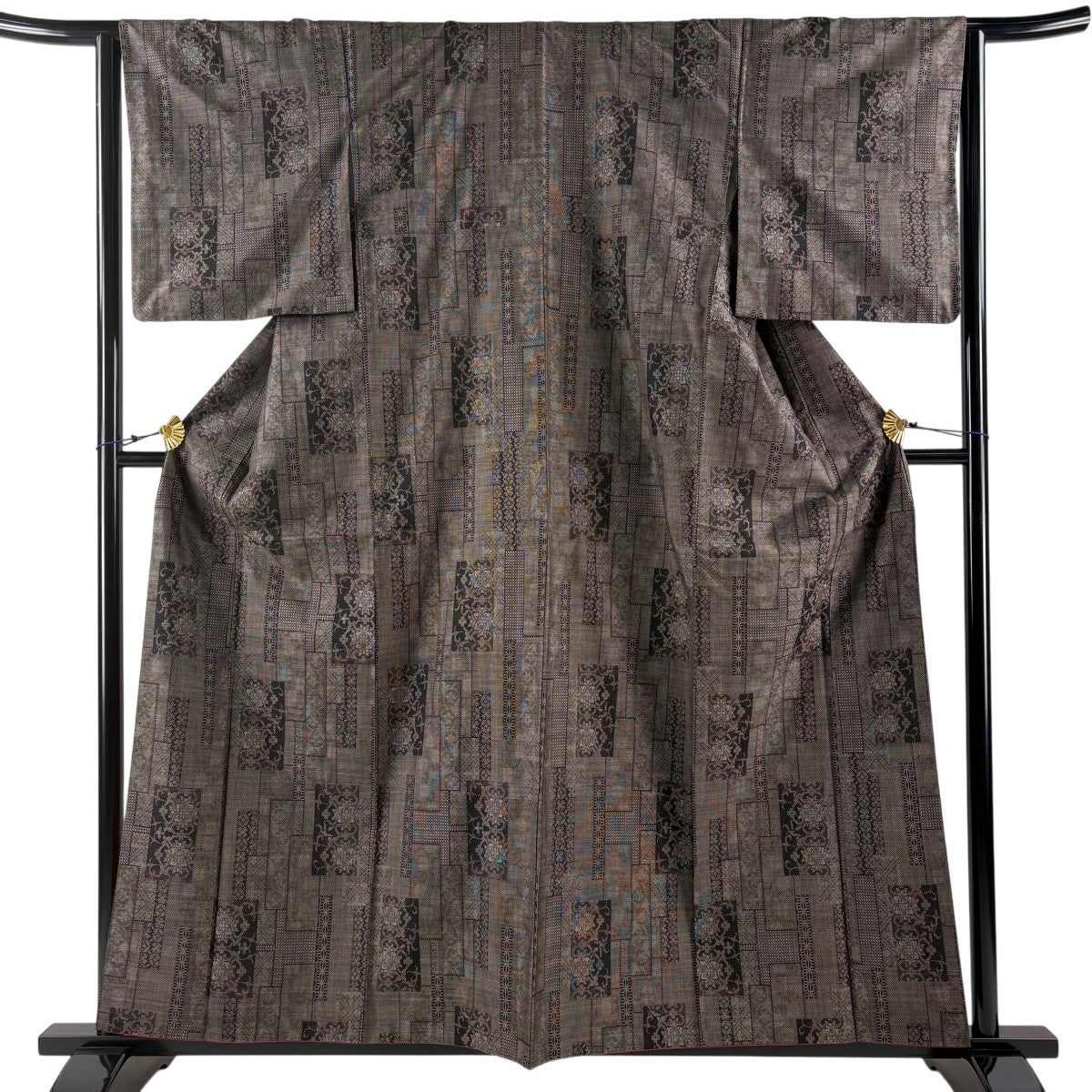 美品】 大島紬 身丈159.5cm 裄丈63.5cm S 袷 純泥染 証紙あり 色紙