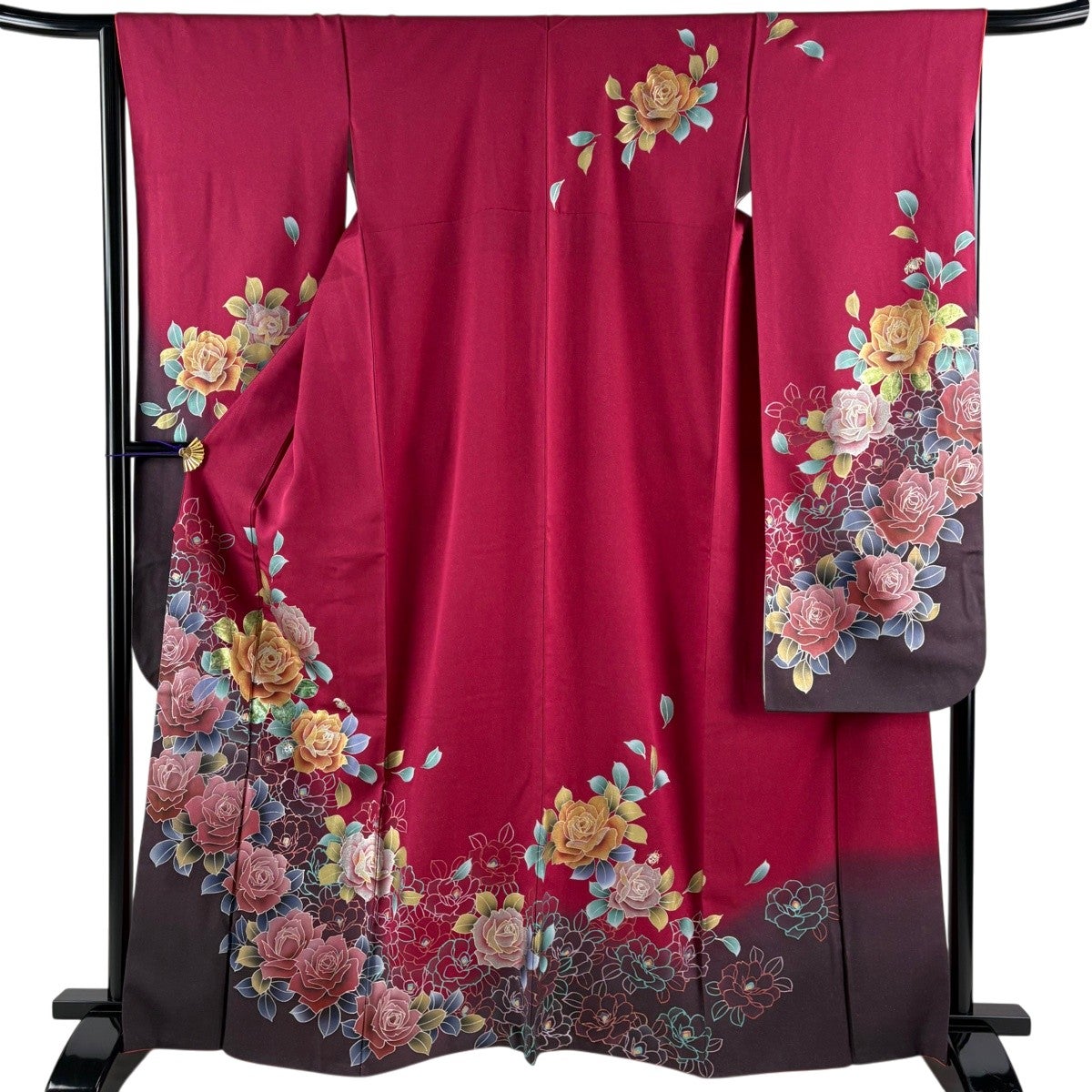美品】 振袖 身丈161.5cm 裄丈65.5cm M 袷 桜 桜の花びら 箔 金彩 黒