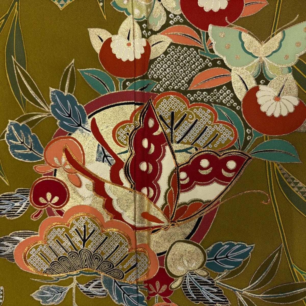 美品】 振袖 身丈163cm 裄丈66.5cm M 袷 蝶 橘 金糸 金彩 鶯色 正絹 秀