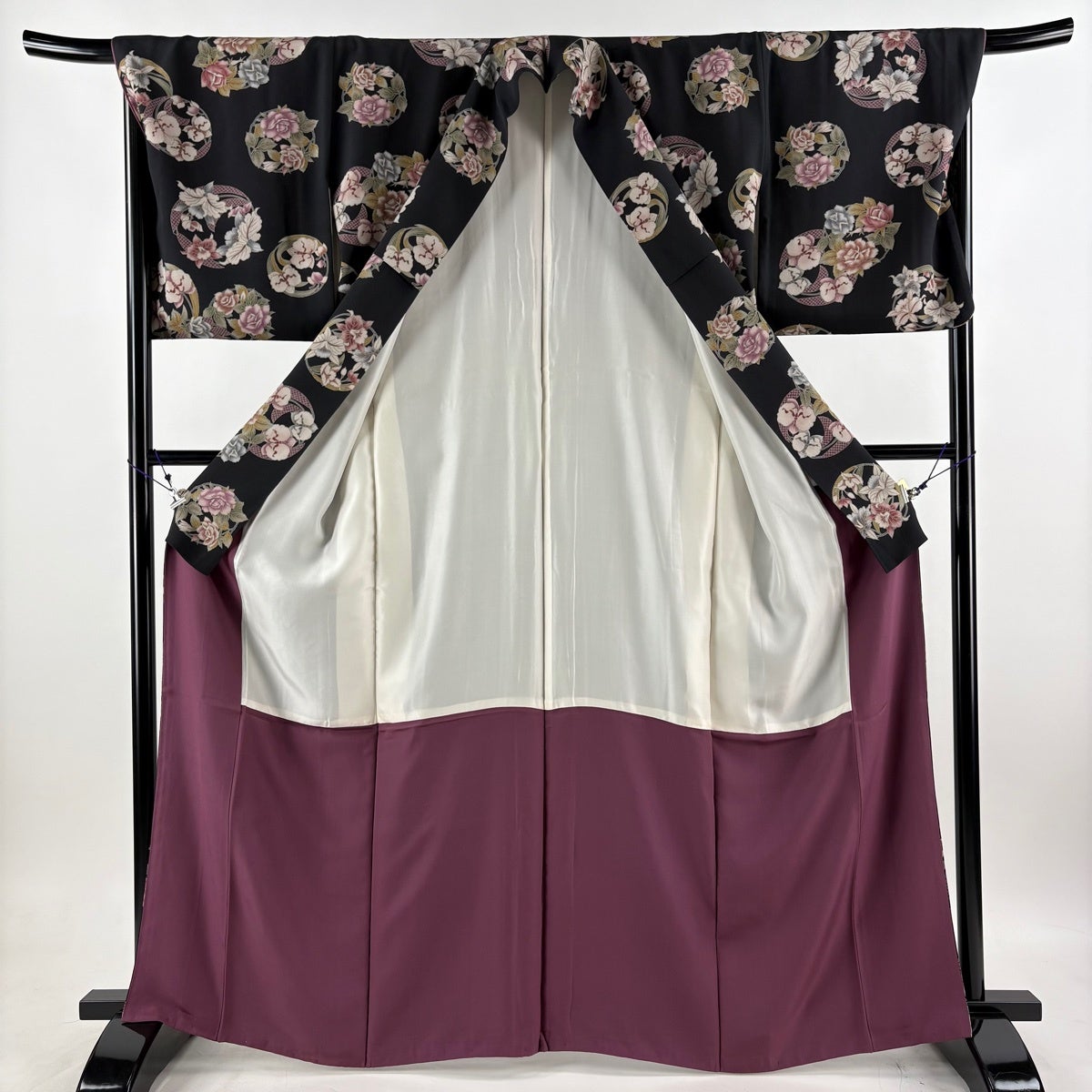 小紋 身丈165cm 裄丈68cm L 袷 花丸文 墨色 正絹 秀品|中古・古着 小紋 身丈165cm 裄丈68cm L 袷 花丸文 墨色 正絹 秀品|中古・古着