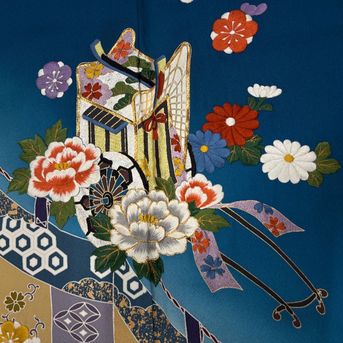 振袖 身丈161.5cm 裄丈67cm M 袷 御所車 糸巻 刺繍 金銀彩 藍色 正絹