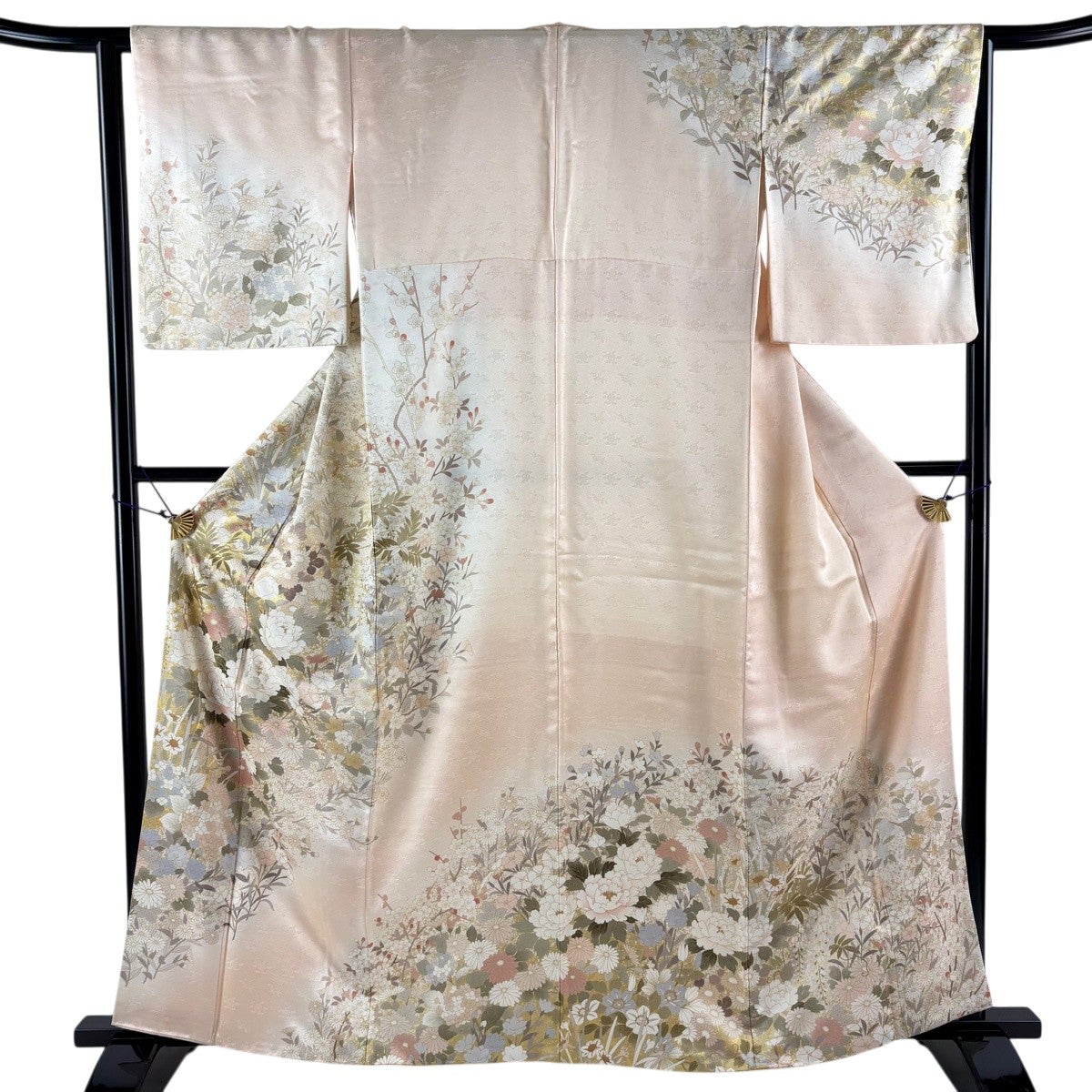 訪問着 身丈161.5cm 裄丈64.5cm M 袷 牡丹 菊 刺繍 金彩 薄ピンク 正絹