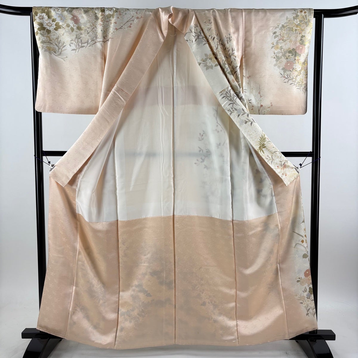 訪問着 身丈161.5cm 裄丈64.5cm M 袷 牡丹 菊 刺繍 金彩 薄ピンク 正絹