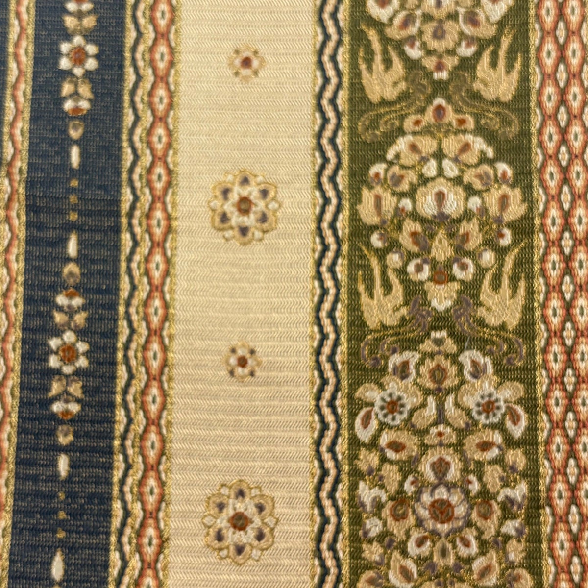 美品】 袋帯 秀品 華文 草花 金糸 金通し 紺色 六通 正絹｜中古・古着